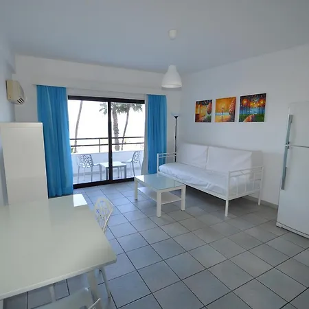 Krasas Flats Ларнака